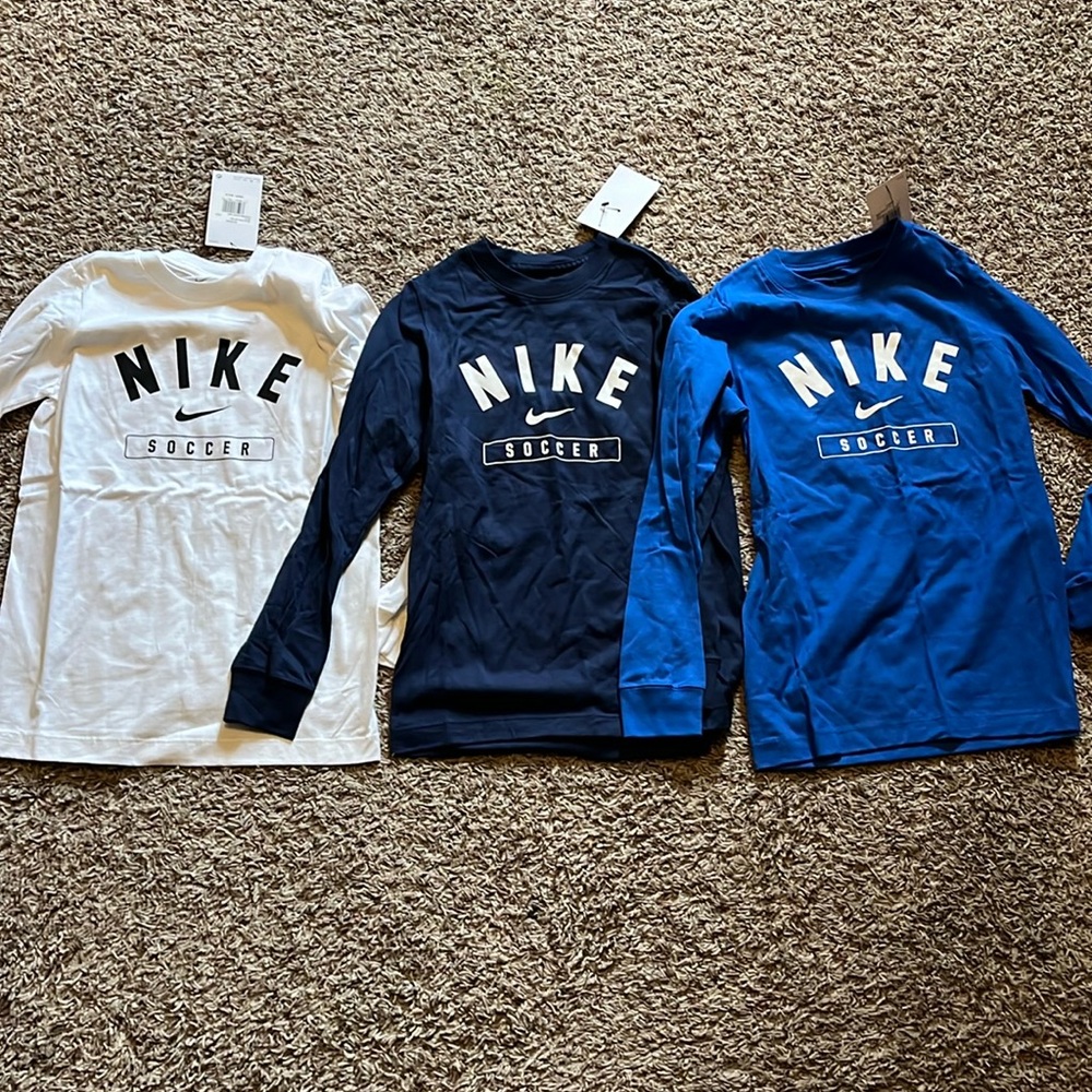 Nike Long Sleeve Shirts